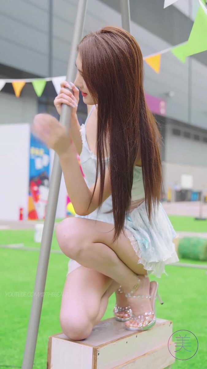 NO.1225 2024 深圳粤港澳大湾区车展 Model 车模随拍 76[1V/253MB]插图2