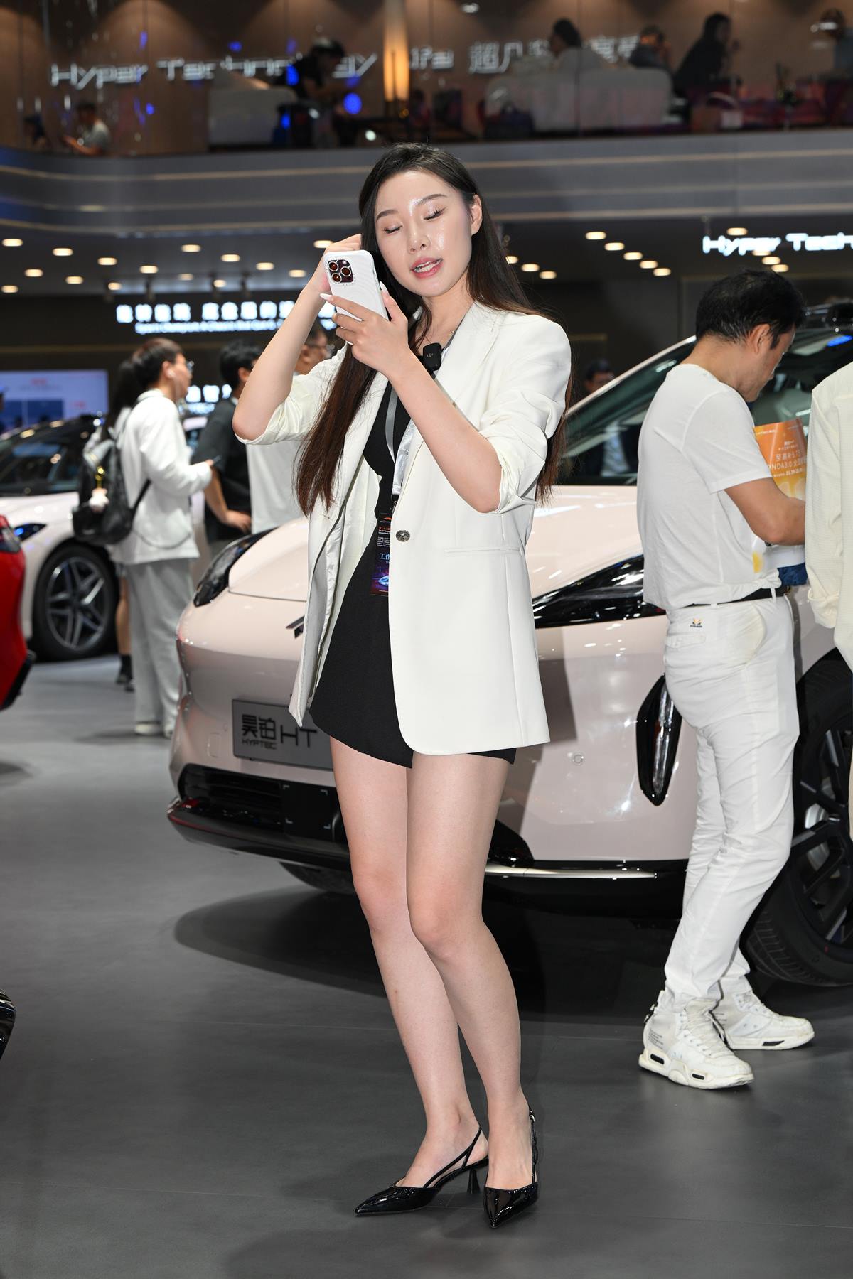 精选街拍作品 NO.5742 白色西装外套[67P/169MB]插图3