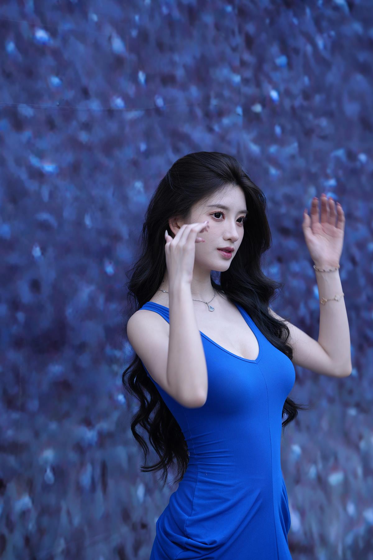 精选街拍作品 NO.5722 柔美蓝色裙装[32P/41MB]插图3