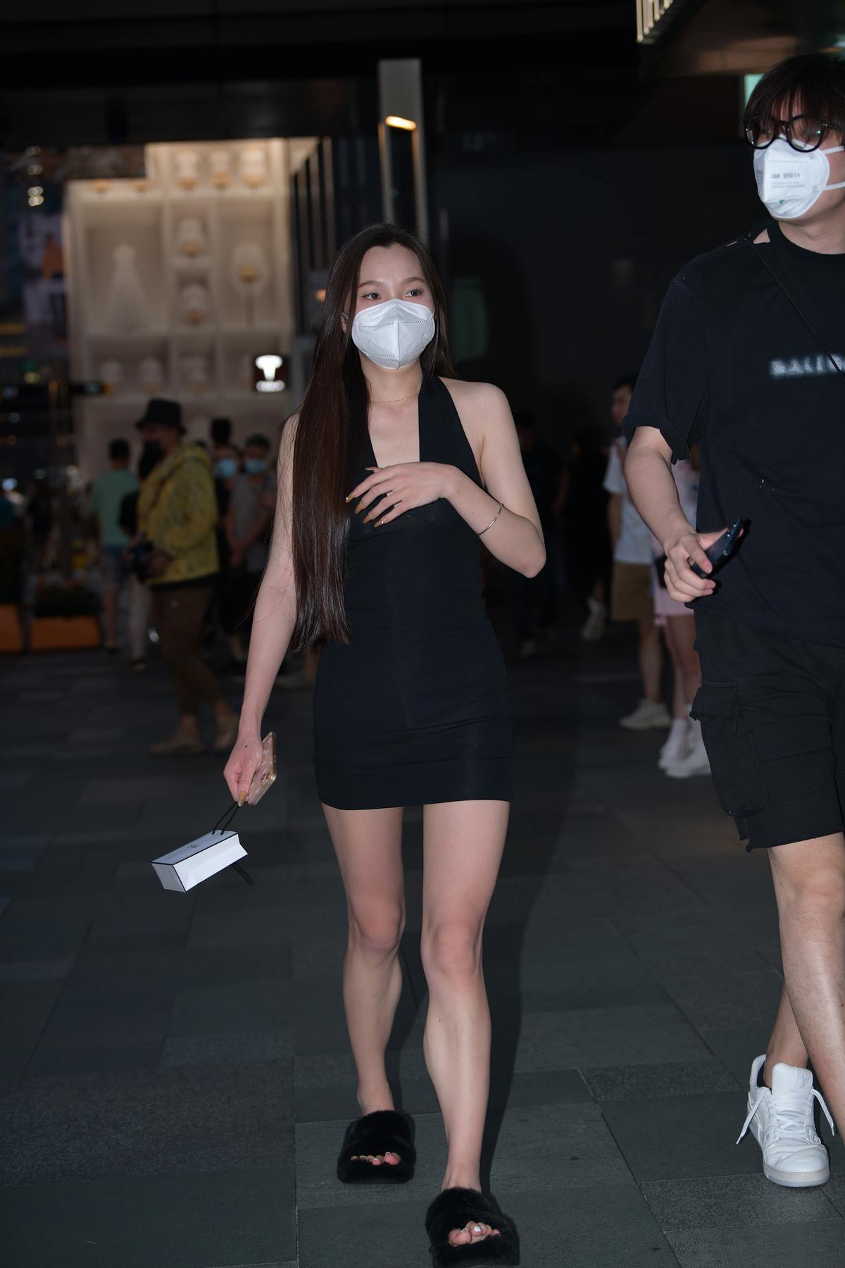 精选街拍作品 NO.5670 黑色连衣裙[84P/161MB]插图1