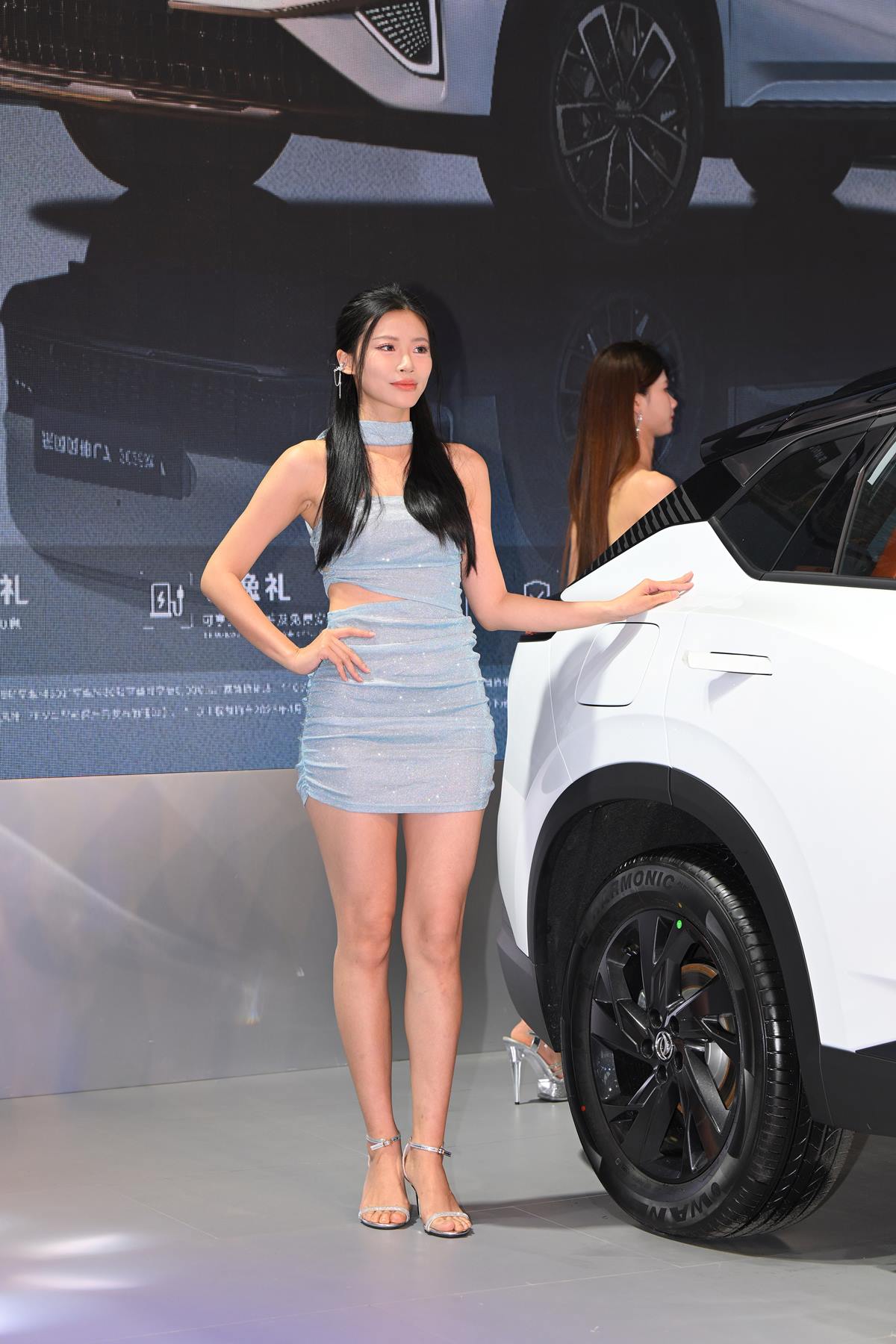 精选街拍作品 NO.5643 魅力抹胸裙[49P/127MB]插图1