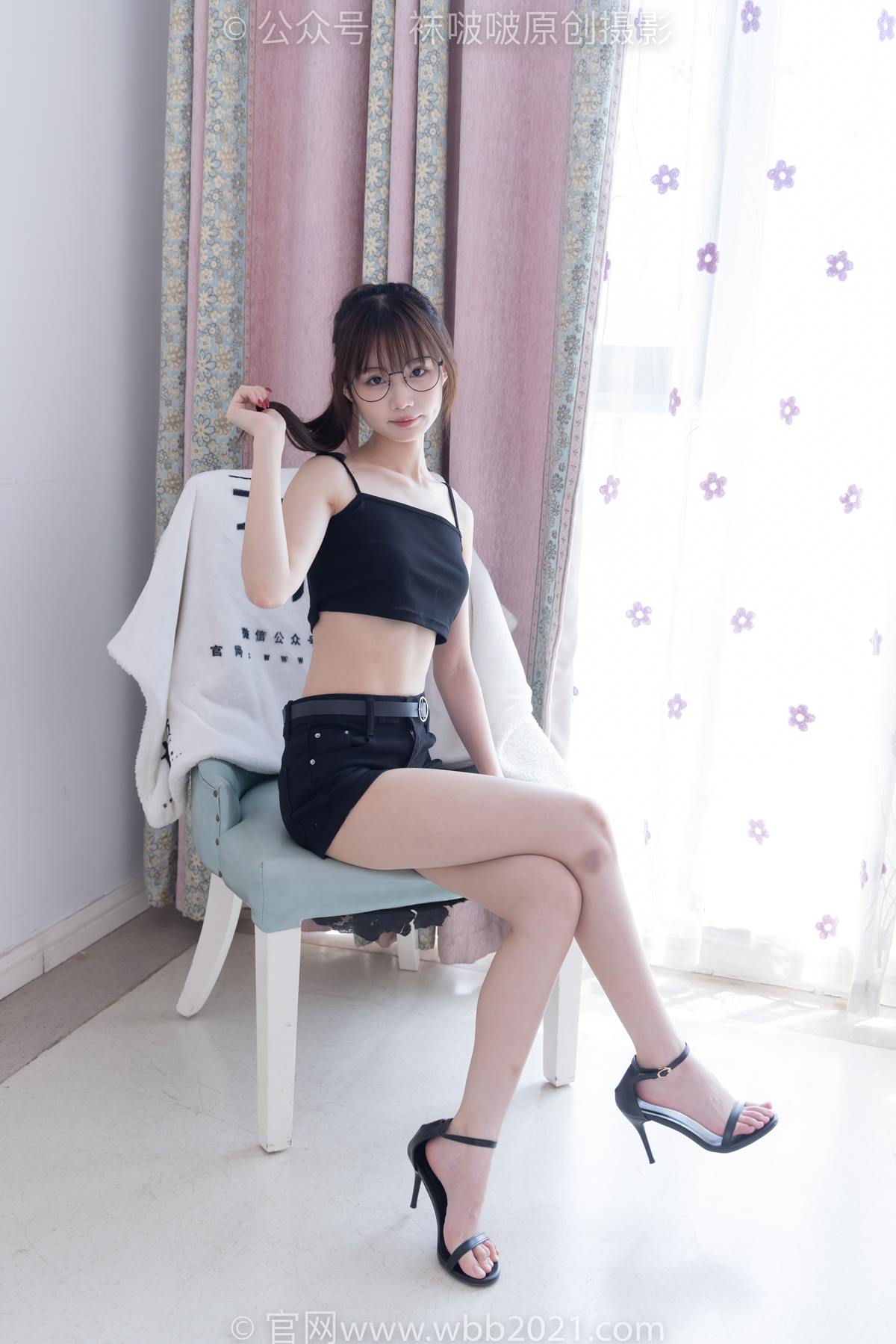 [BoBoSocks袜啵啵]NO.565 甜甜圈-高跟鞋、薄黑丝[150P/1V/5.44GB]插图1