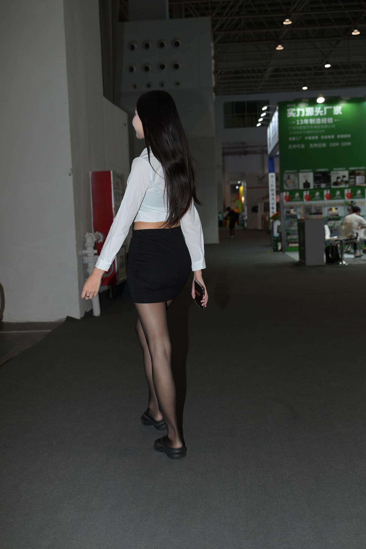 精选街拍作品 NO.5720 黑白搭配OL[49P/107MB]插图2