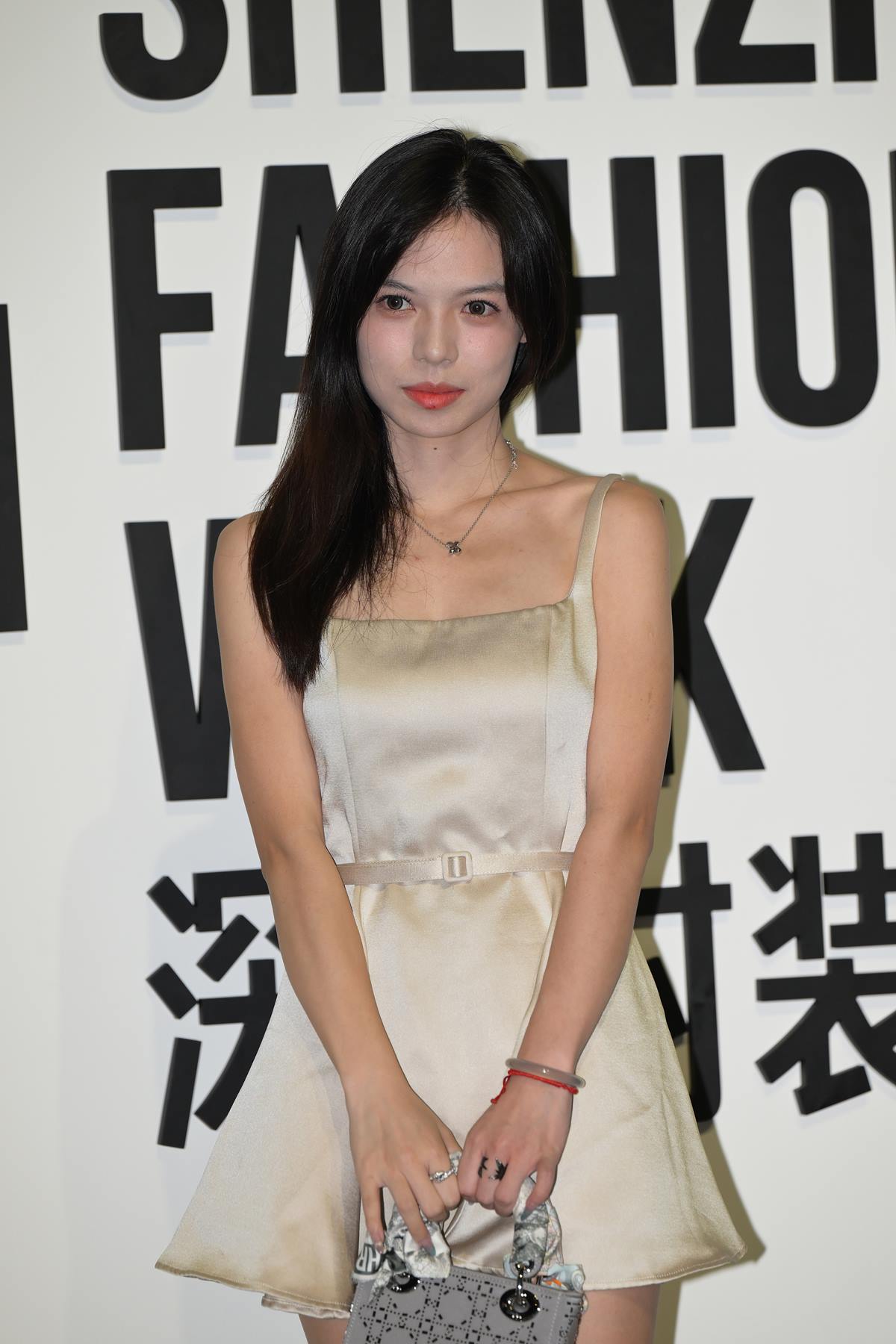 精选街拍作品 NO.5697 气质吊带裙[60P/123MB]插图