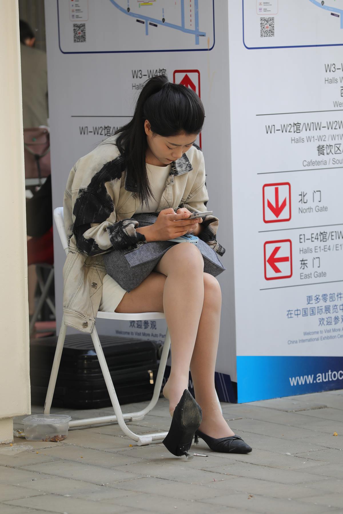 精选街拍作品 NO.5623 休息一下[77P/98MB]插图1