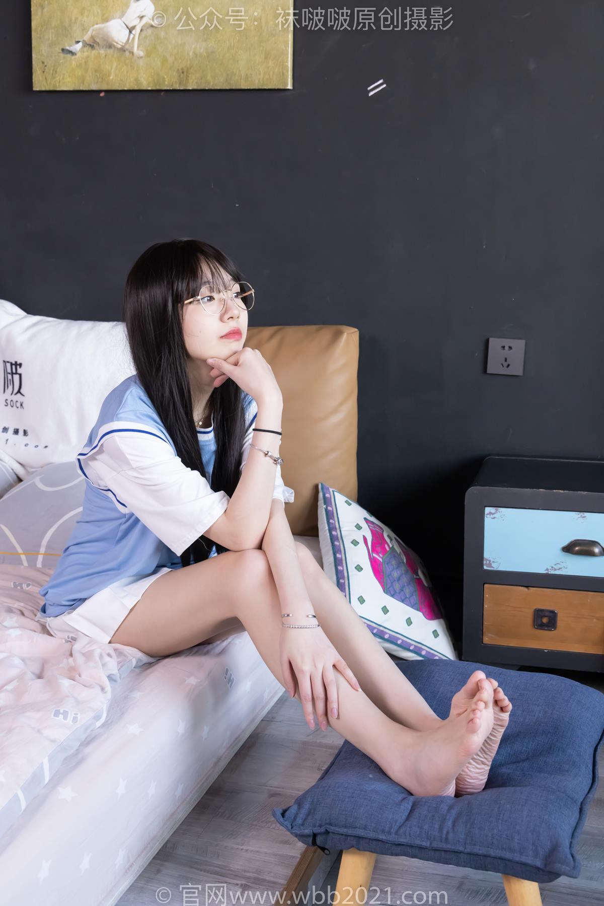 [BoBoSocks袜啵啵]NO.561 小甜豆-板鞋、短白棉袜、裸足[155P/1V/5.76GB]插图1