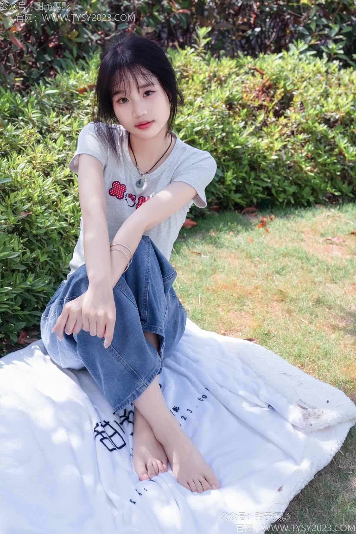 甜予摄影 NO.194 小橙子-板鞋、白棉袜、裸足[130P/2V/9.36GB]插图1