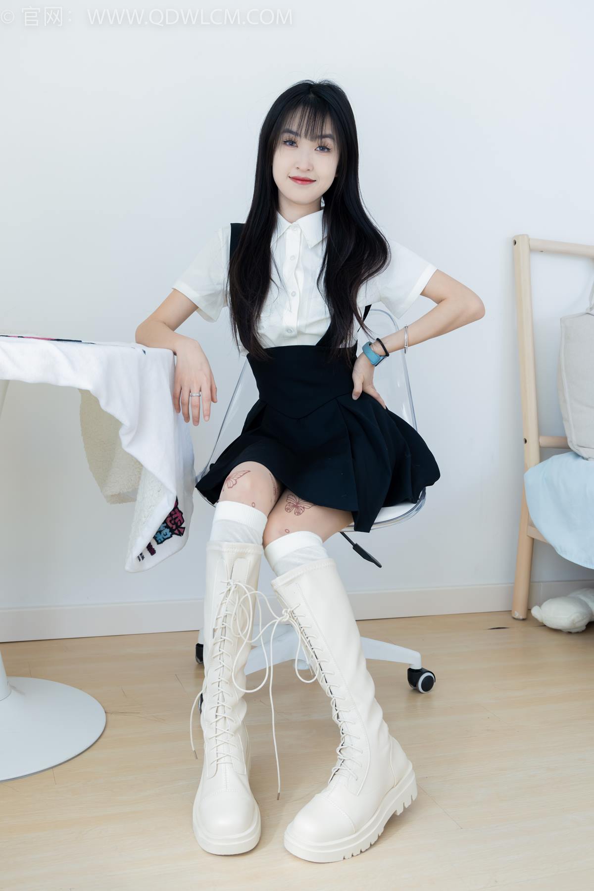 勿恋传媒 NO.2369 嘉木-长靴、长筒小腿白棉袜、蝴蝶薄肉丝[200P/1V/3.91GB]插图1