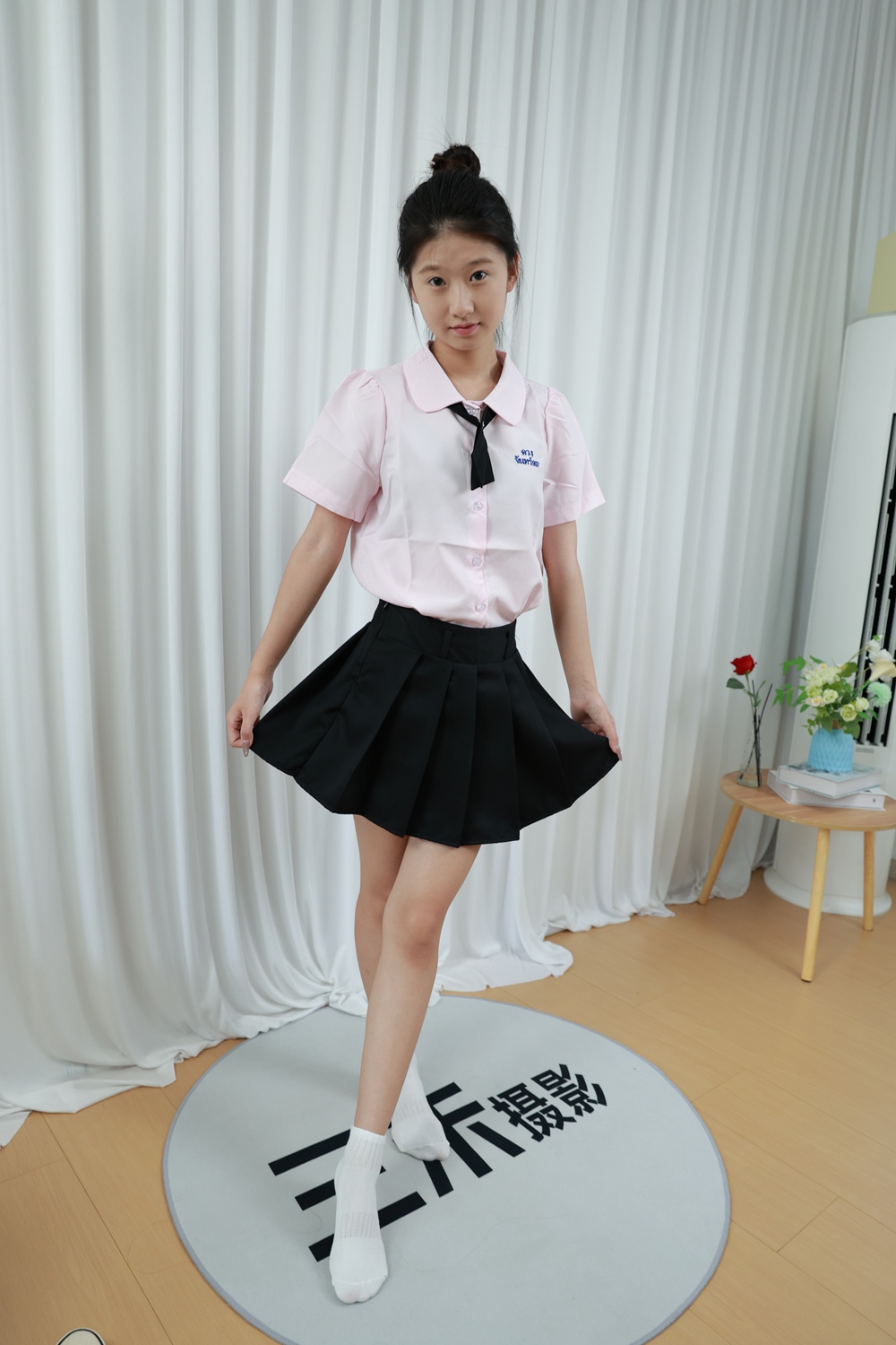 三禾摄影304期小涵校园风白棉袜帆布鞋裸足[289P/1V/2.54G]插图8