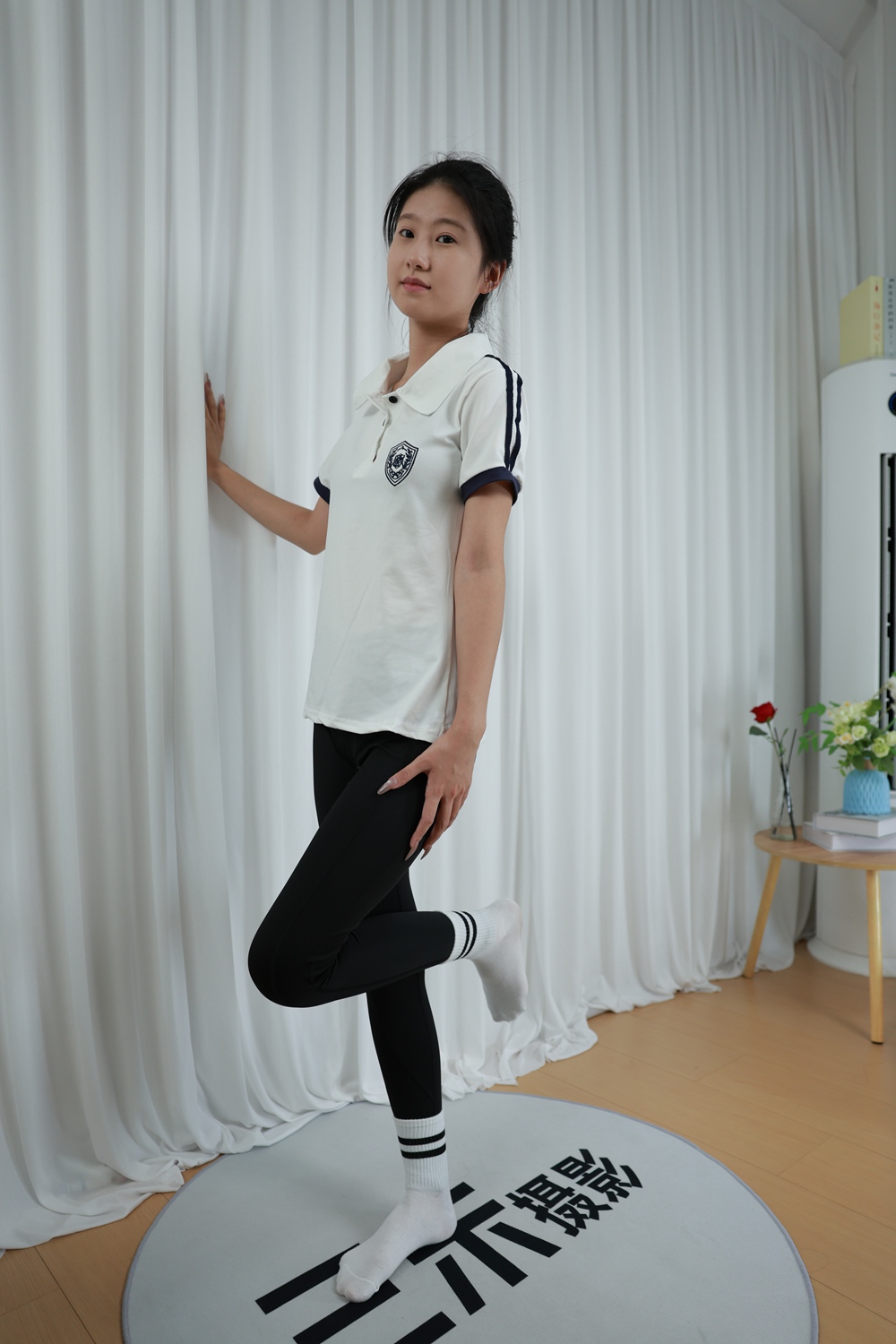 三禾摄影321期小涵白棉袜黑色瑜伽裤[250P/2V/5.39G]插图4