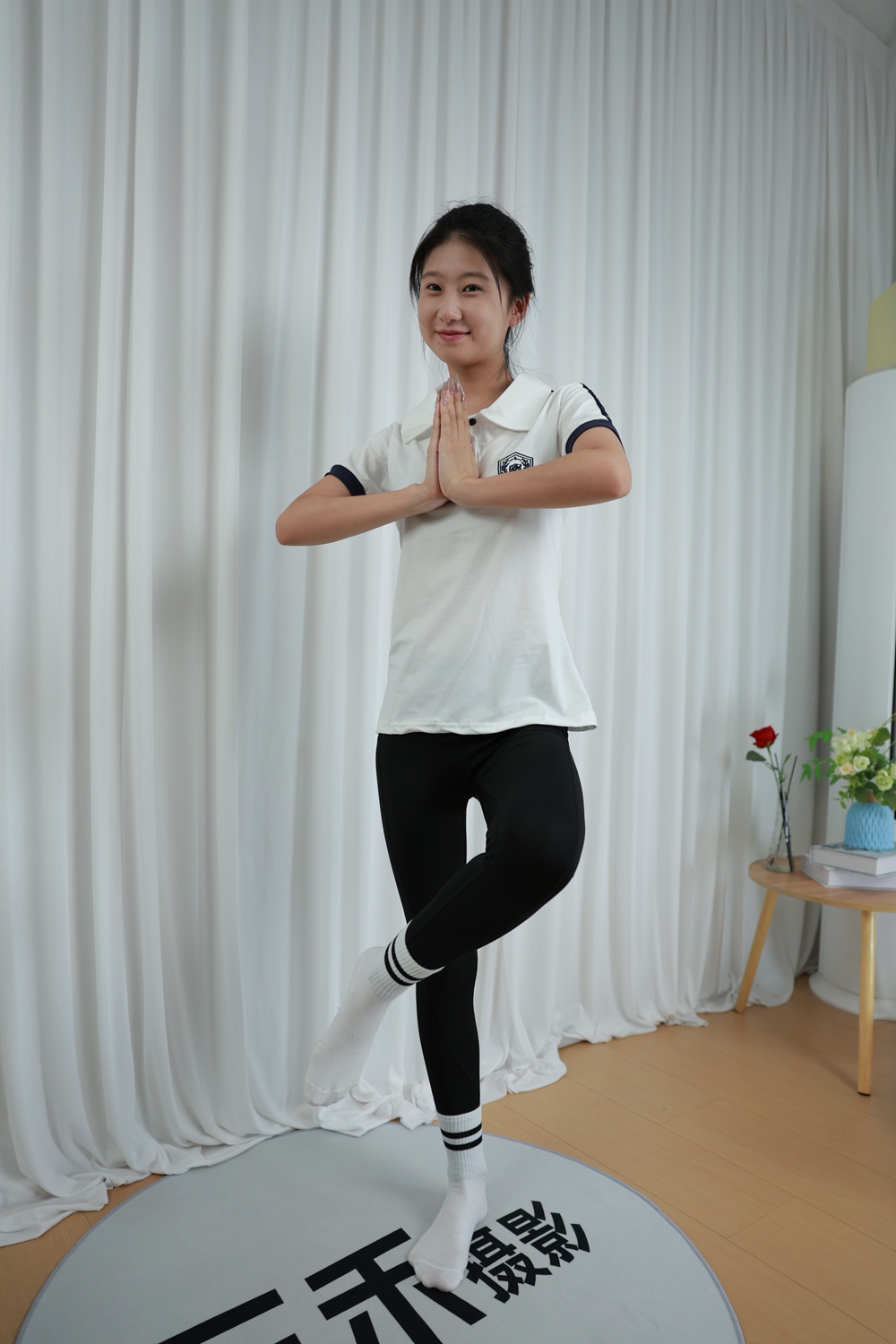 三禾摄影321期小涵白棉袜黑色瑜伽裤[250P/2V/5.39G]插图