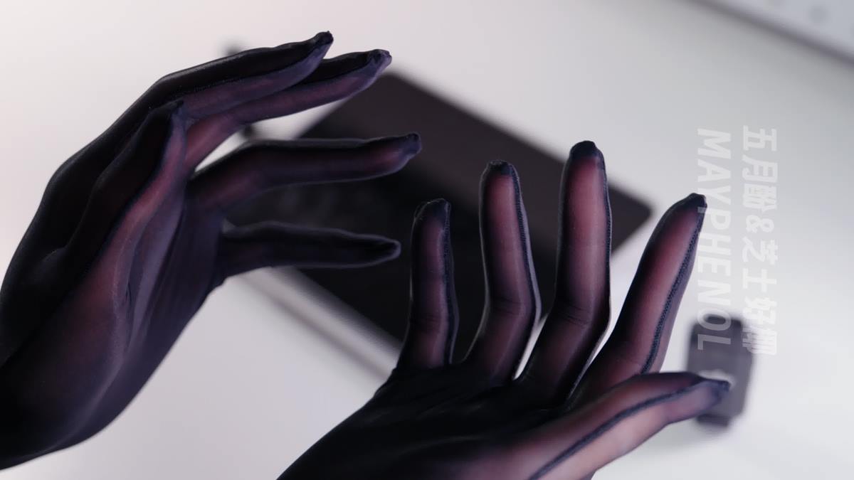 芝士好椰 – 浅试一下黑色手丝[1V/588MB]插图3