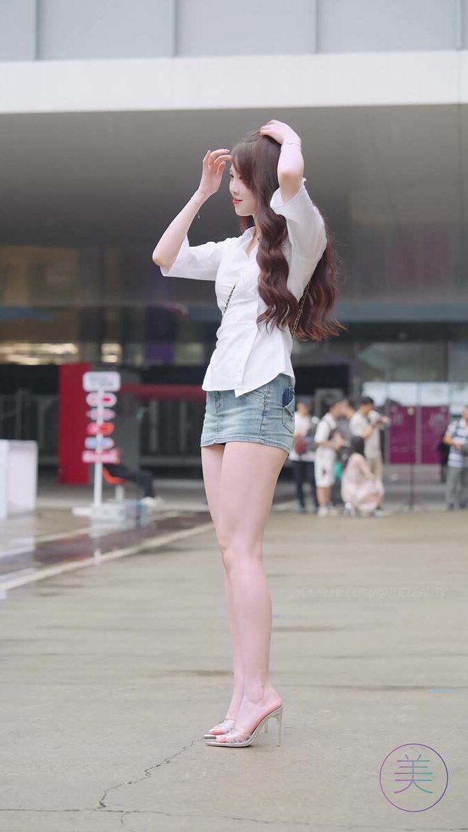 NO.1329 2024 深圳粤港澳大湾区车展 Model 车模随拍 123[1V/597MB]插图3