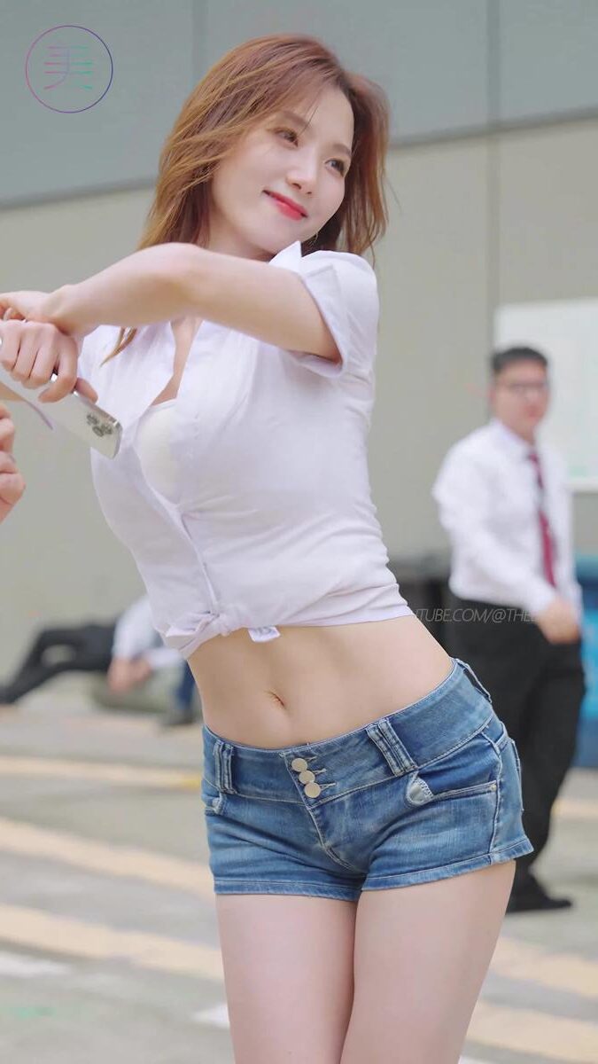 NO.1328 2024 深圳粤港澳大湾区车展 Model 车模随拍 122[1V/611MB]插图1
