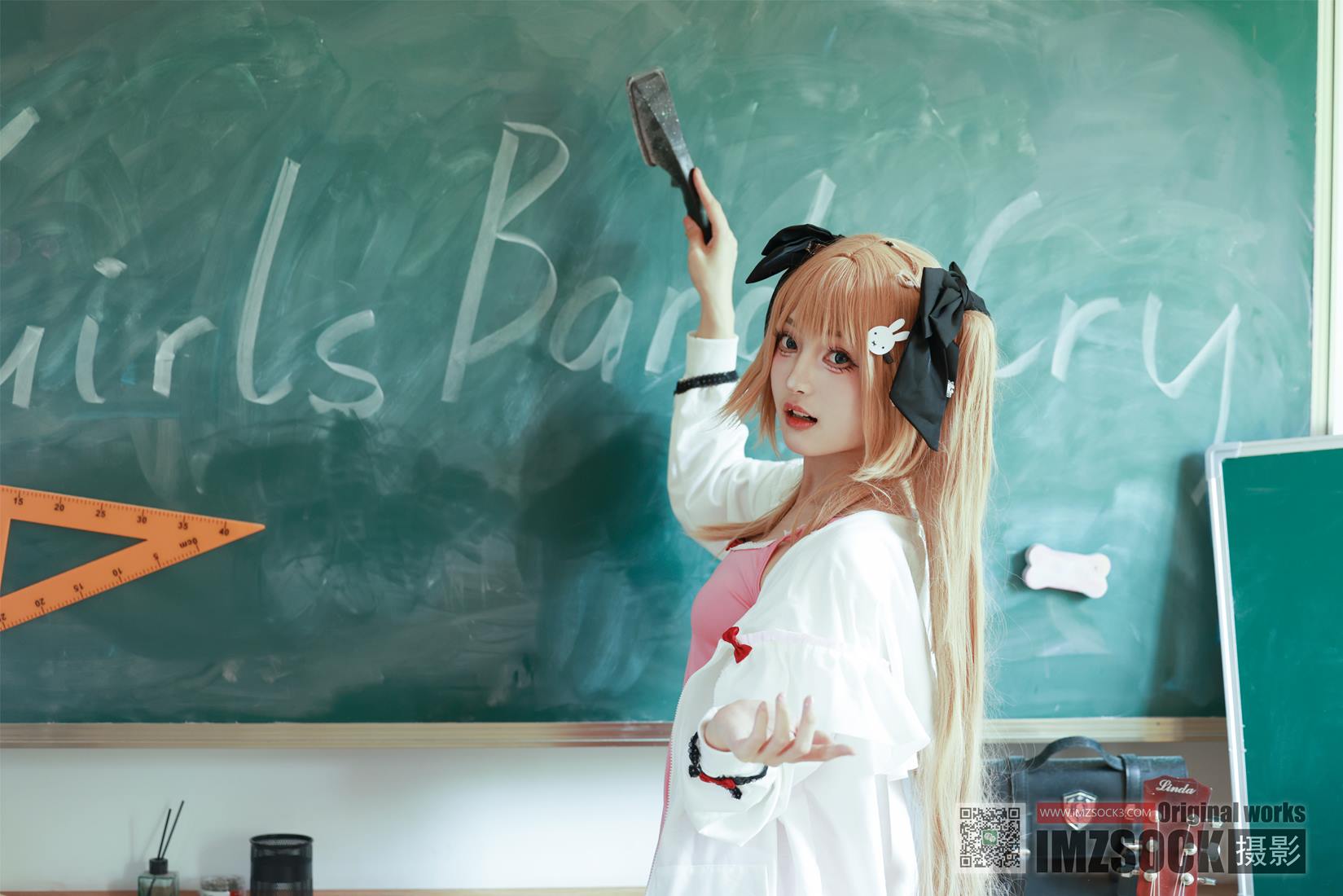 [MZSOCK]爱镁足 NO.333 茜茜[94P/1V/3.84GB]插图1