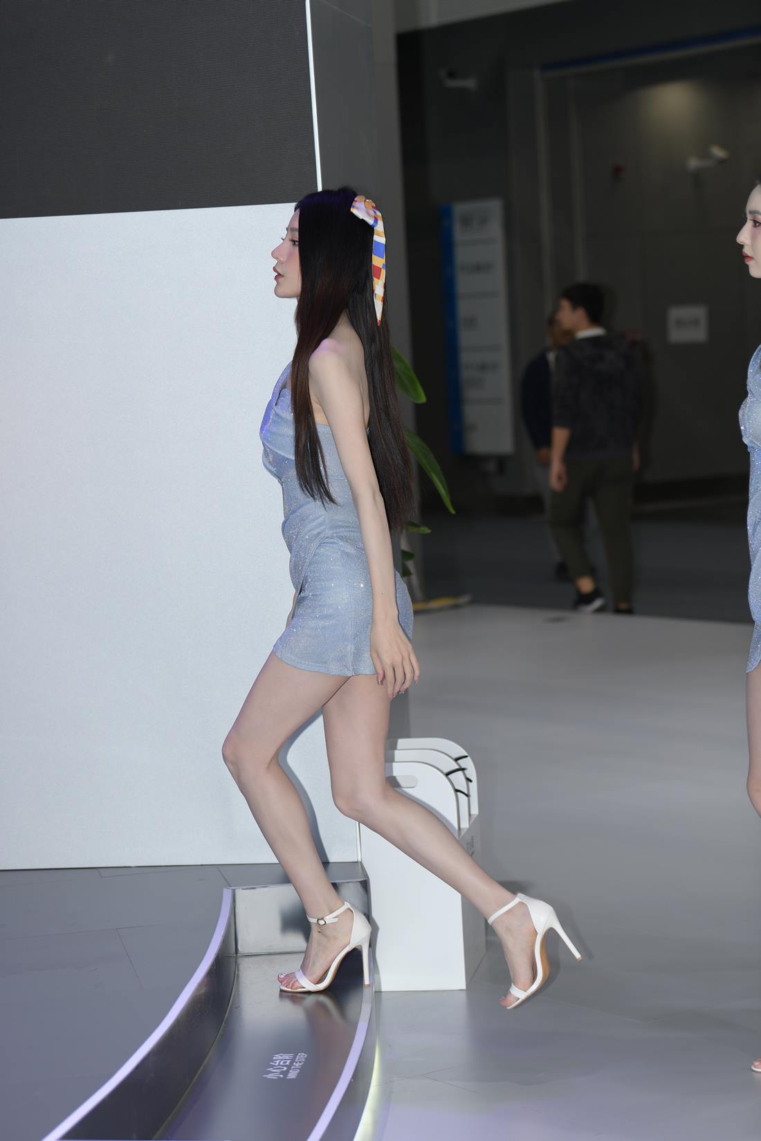 精选街拍作品 NO.5845 灰色修身裙[116P/267MB]插图3