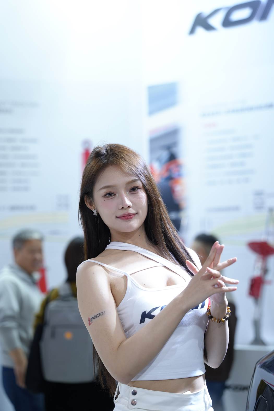 精选街拍作品 NO.5876 黑白搭配小鱼sweet[344P/415MB]插图3