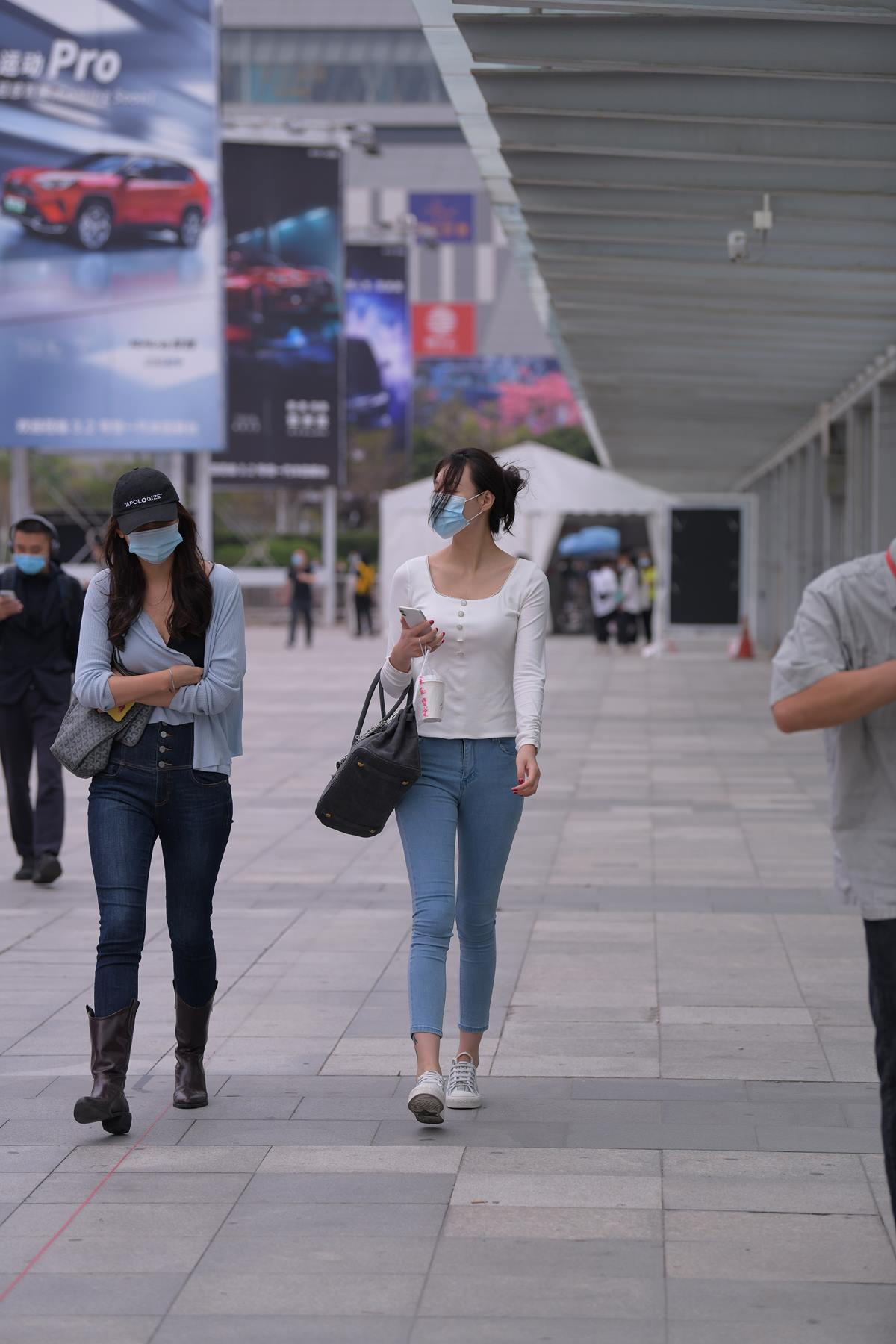 精选街拍作品 NO.5826 牛仔裤简单百搭[36P/73MB]插图3