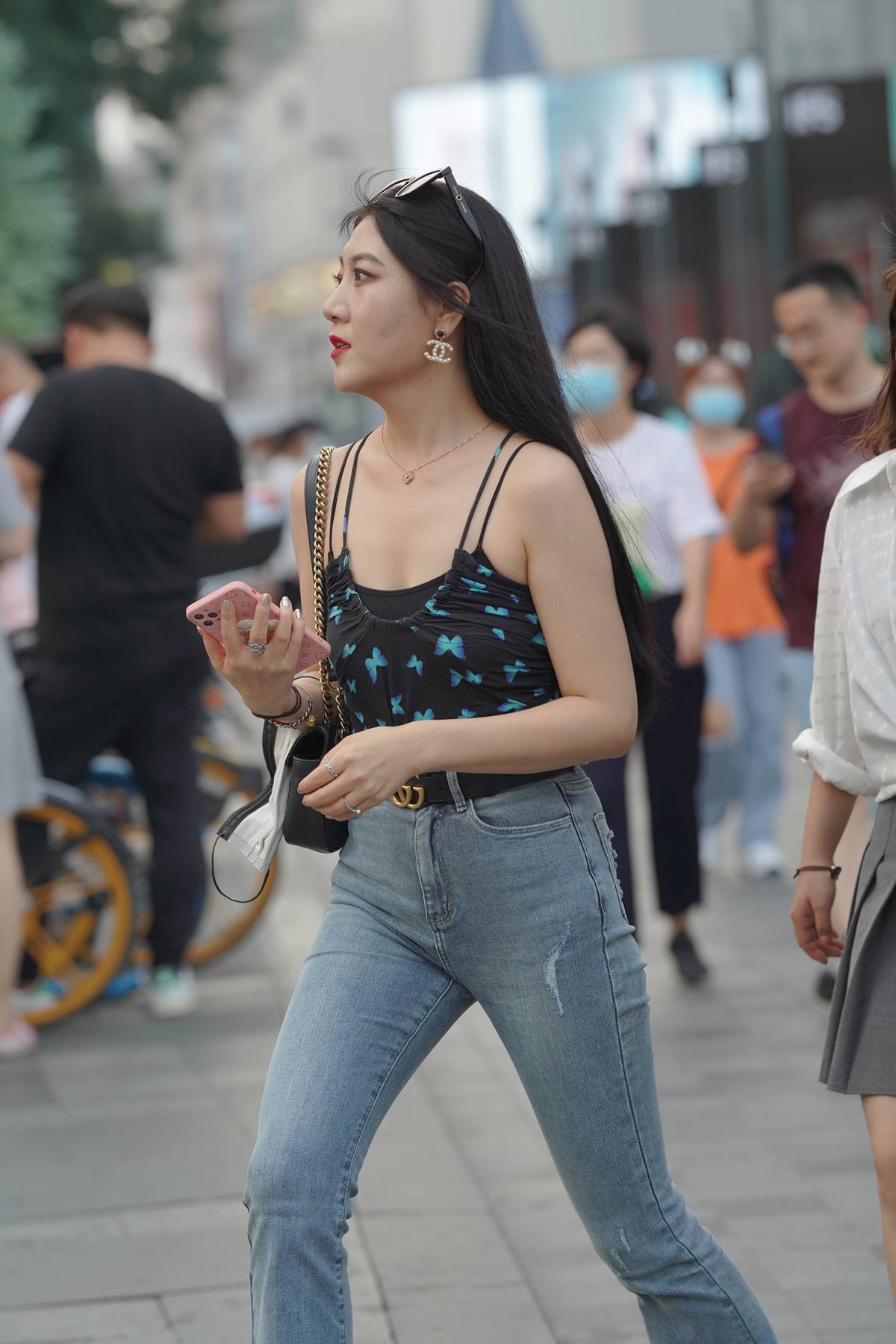 精选街拍作品 NO.5830 简单喇叭牛仔裤[117P/407MB]插图3