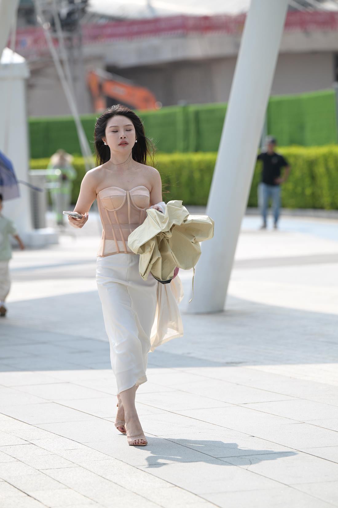 精选街拍作品 NO.5828 粉白搭配丝族[69P/143MB]插图3