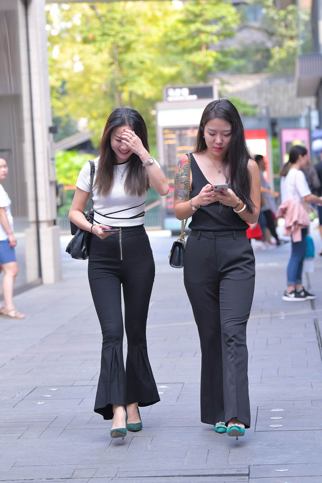 精选街拍作品 NO.5867 简约黑白搭配[97P/194MB]插图3