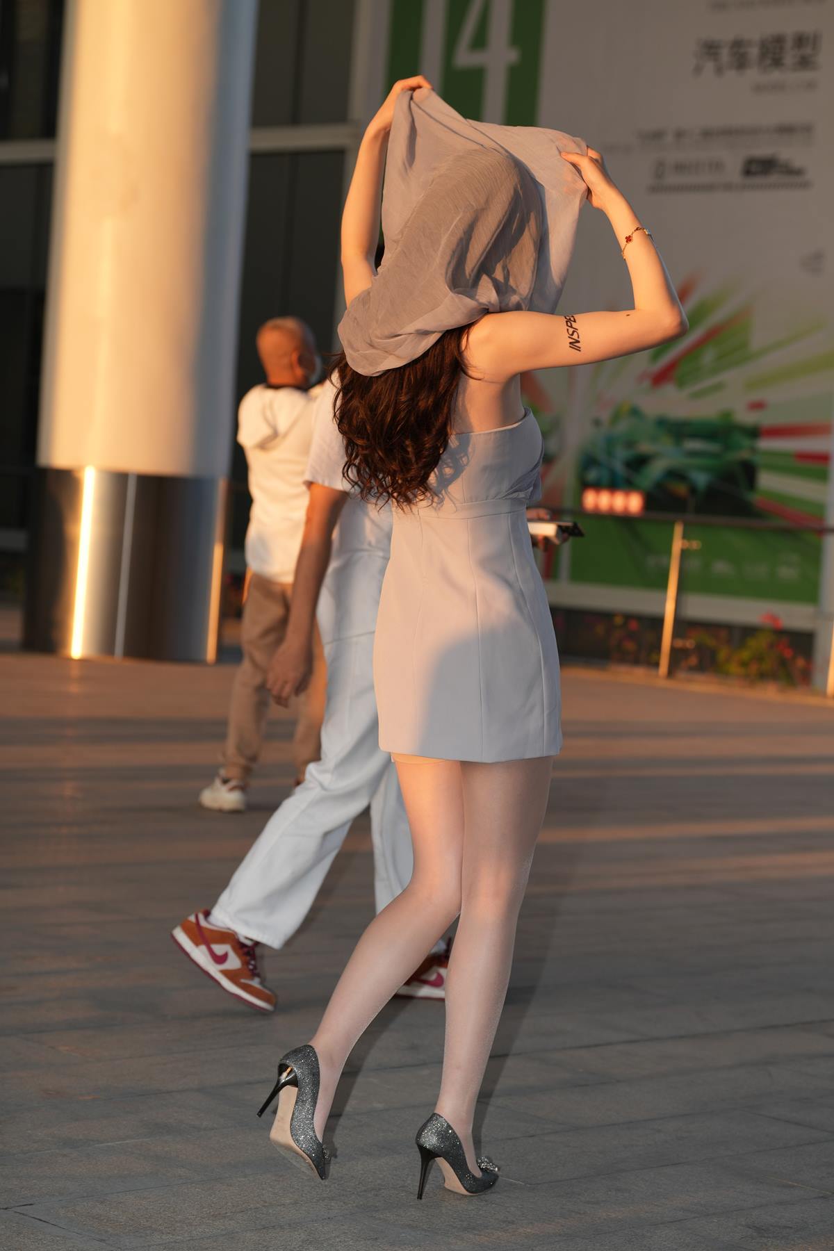 精选街拍作品 NO.5792 阳光下的魅力[100P/273MB]插图