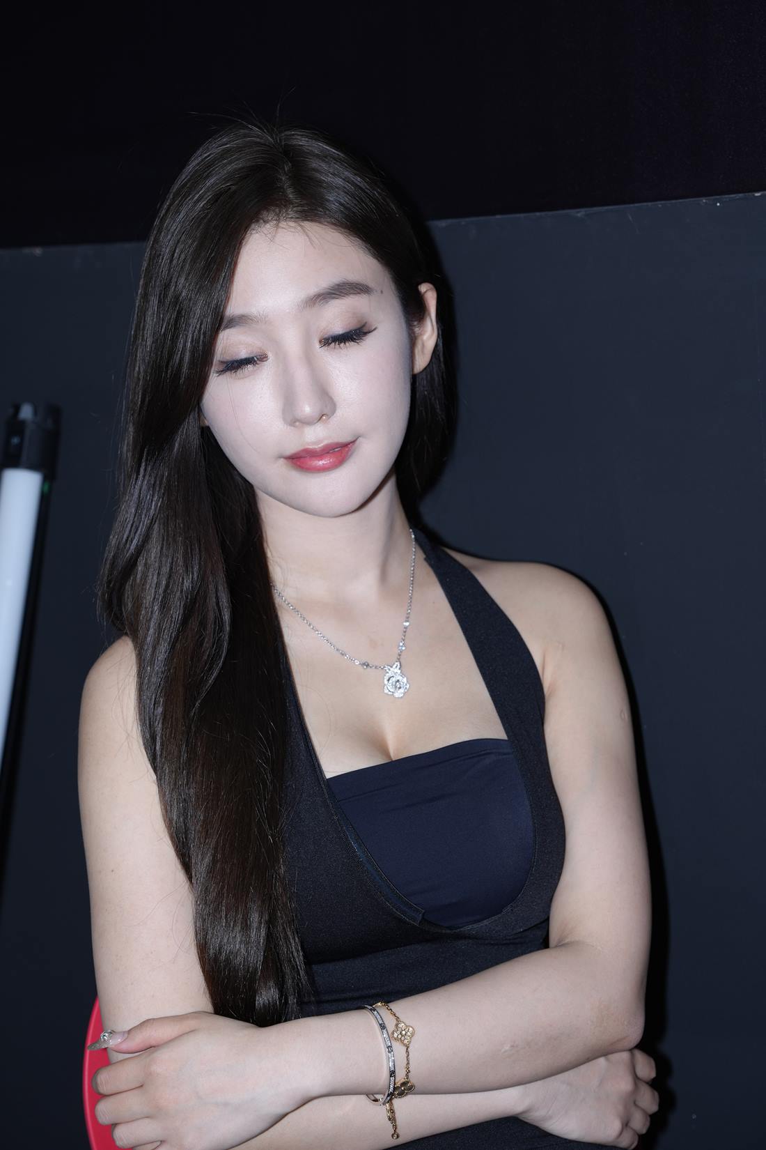 精选街拍作品 NO.5842 姓感小瑞瑞[99P/131MB]插图