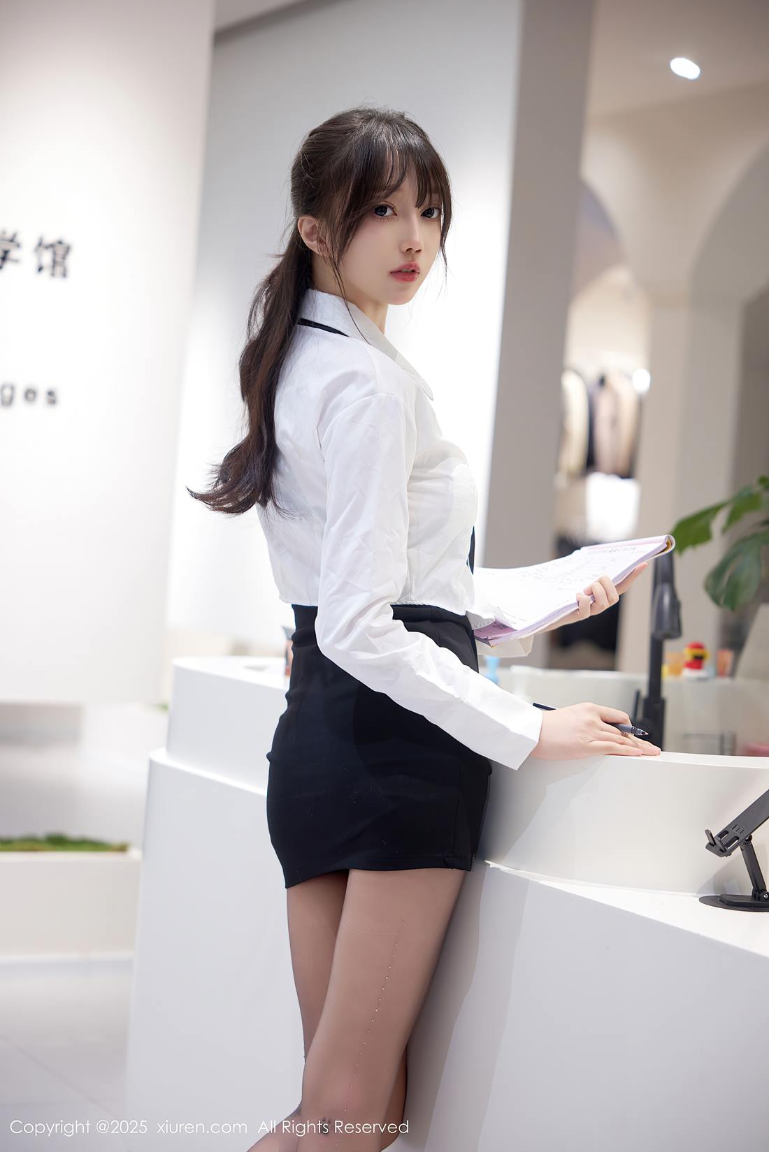 [Xiuren绣人网]2025.08.11 NO.10636 玥儿玥er[58+1P/474MB]插图2