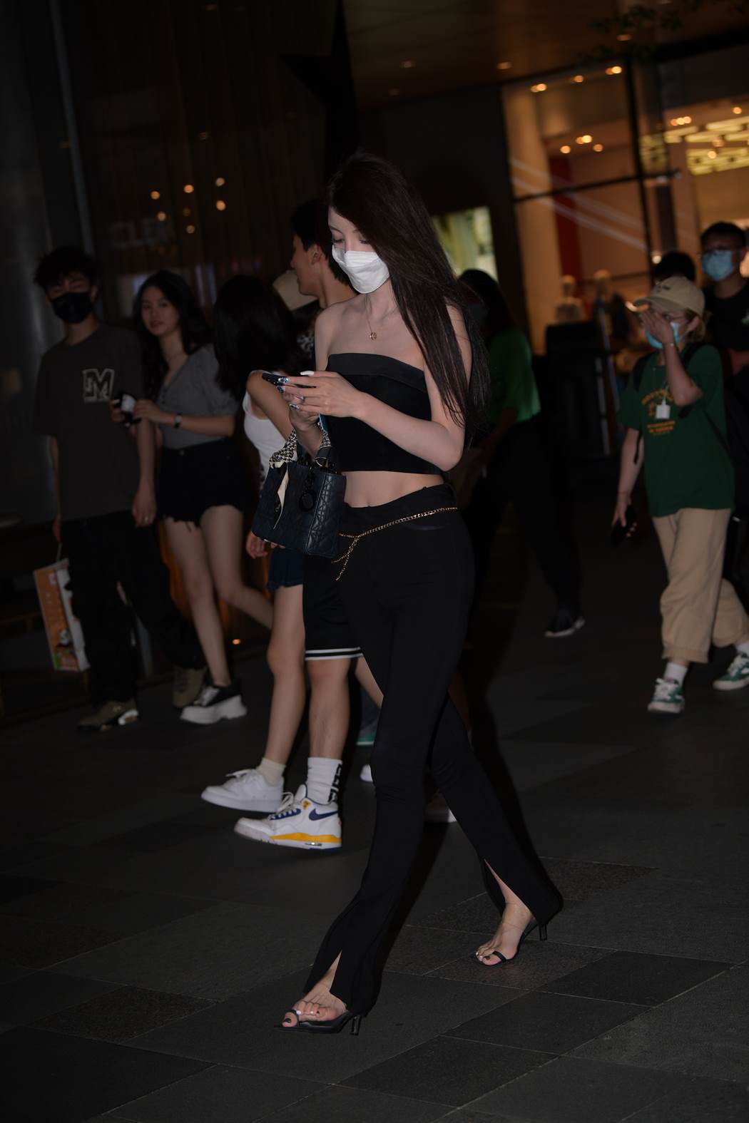 精选街拍作品 NO.5891 修身黑色系[59P/117MB]插图1