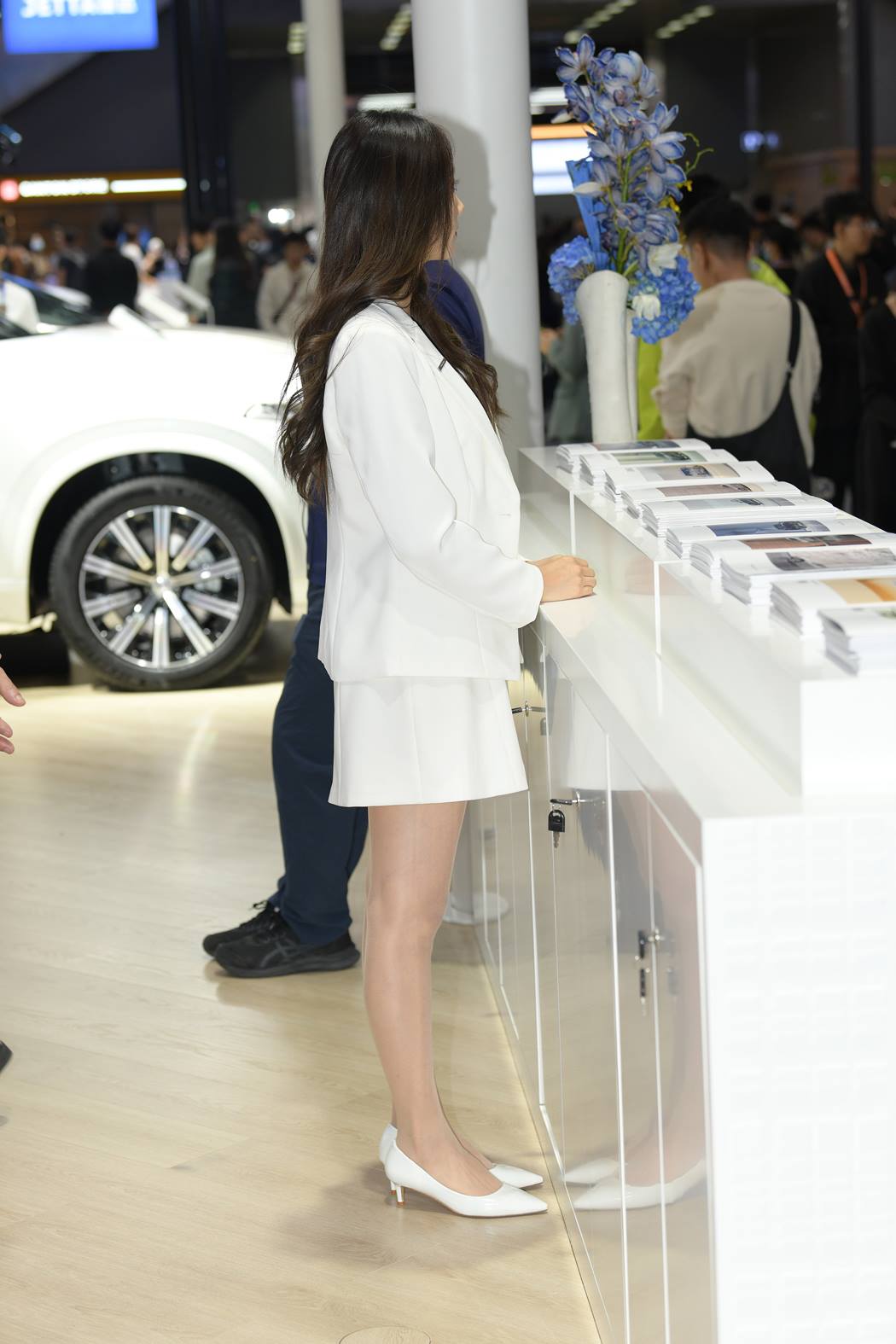 精选街拍作品 NO.5851 白色西装至服[100P/188MB]插图