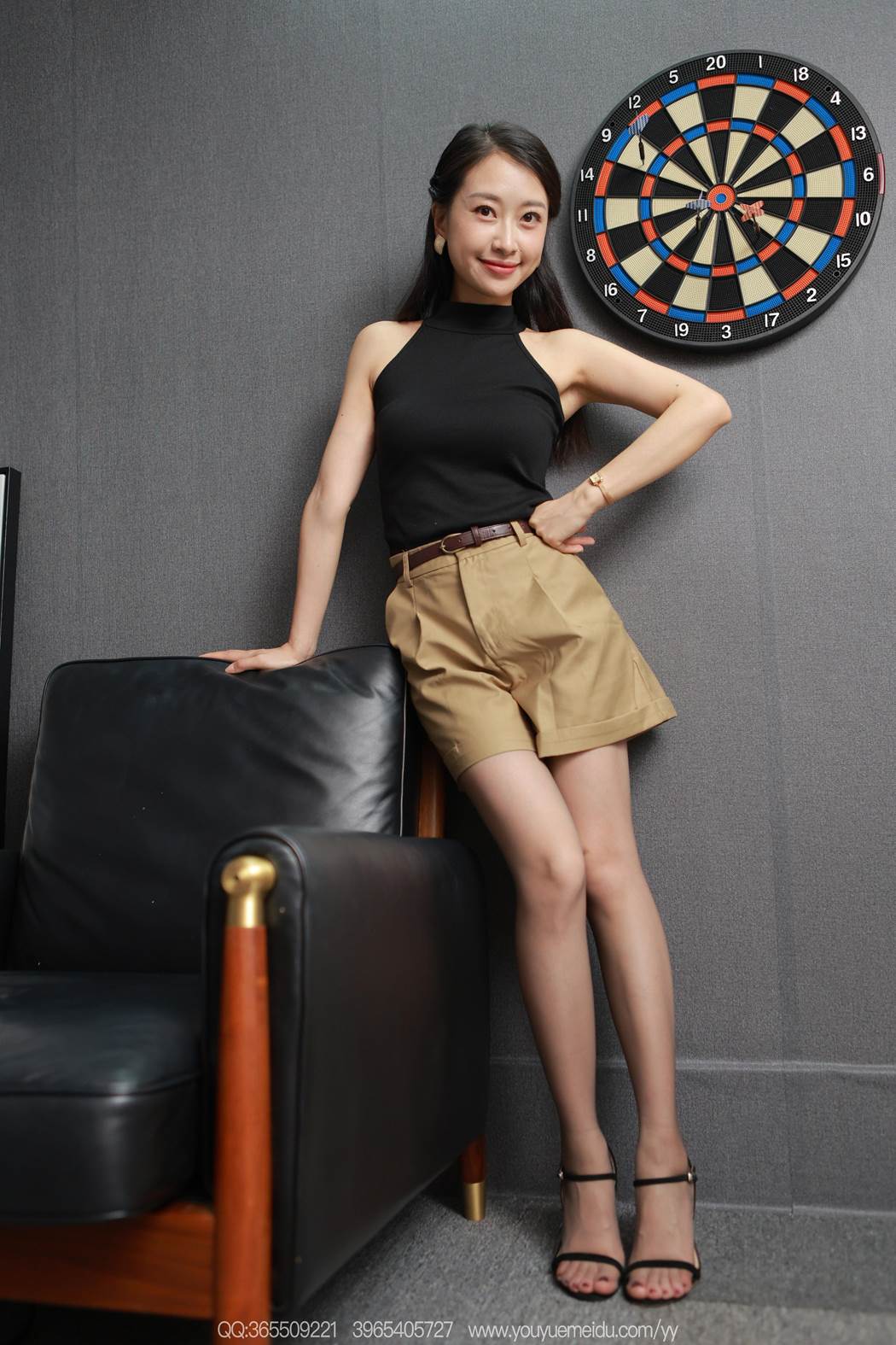 [IESS异思趣向] 2025.07.11 丝享家2103：小婕《黑色凉鞋（上）》[87P/84MB]插图2