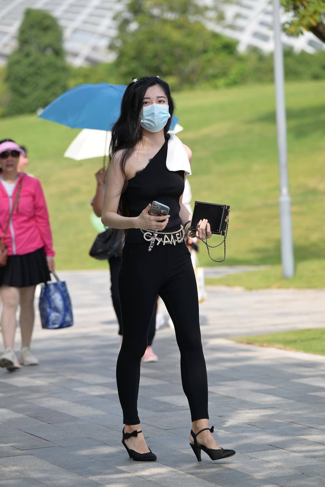 精选街拍作品 NO.5827 黑色仅身套装[79P/197MB]插图