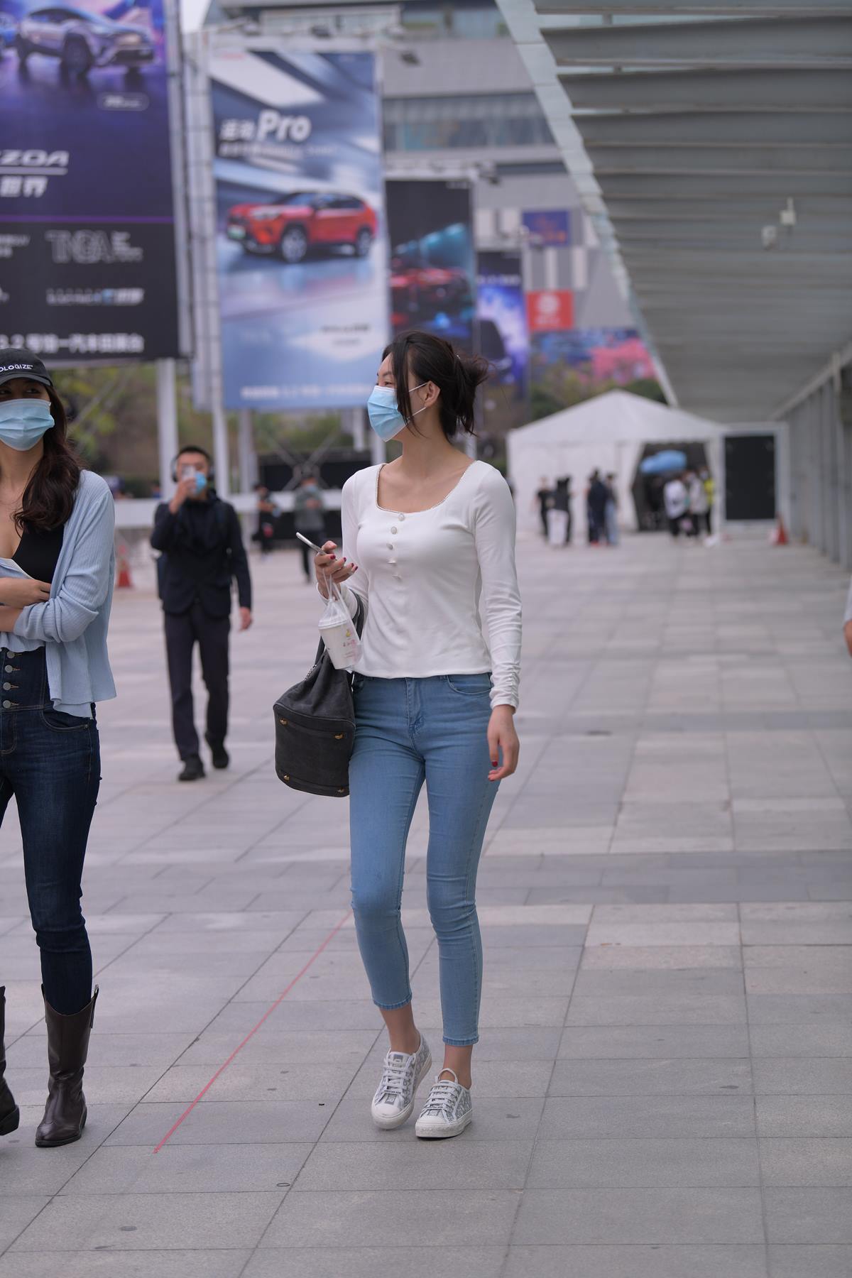 精选街拍作品 NO.5826 牛仔裤简单百搭[36P/73MB]插图