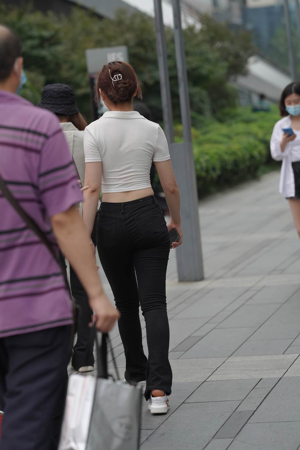 精选街拍作品 NO.5860 温婉气质黑白搭配[39P/93MB]插图1