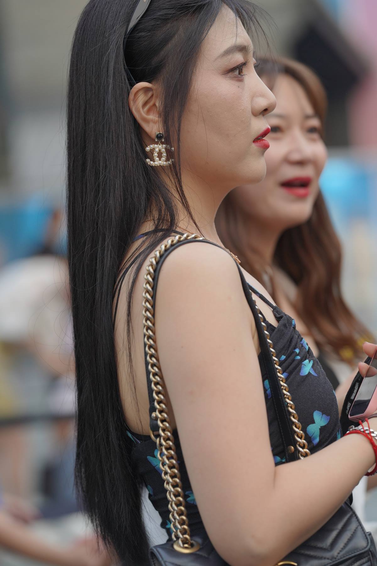 精选街拍作品 NO.5830 简单喇叭牛仔裤[117P/407MB]插图1