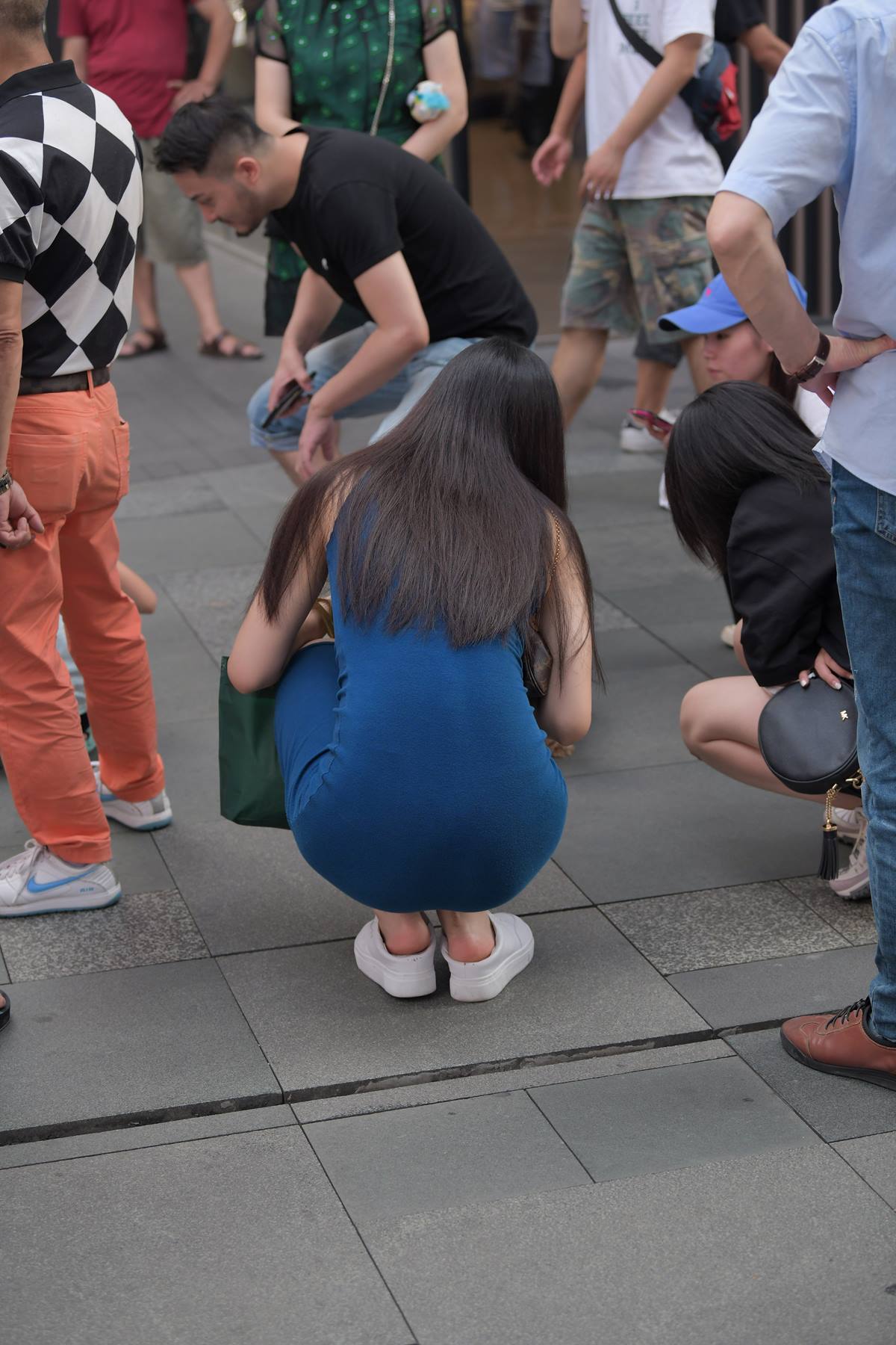 精选街拍作品 NO.5831 蓝色修身裙[77P/169MB]插图1