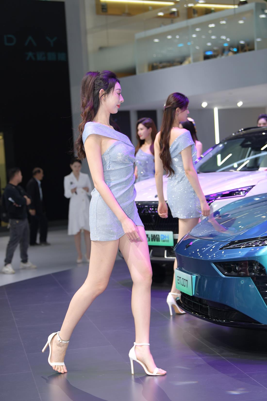 精选街拍作品 NO.5845 灰色修身裙[116P/267MB]插图2