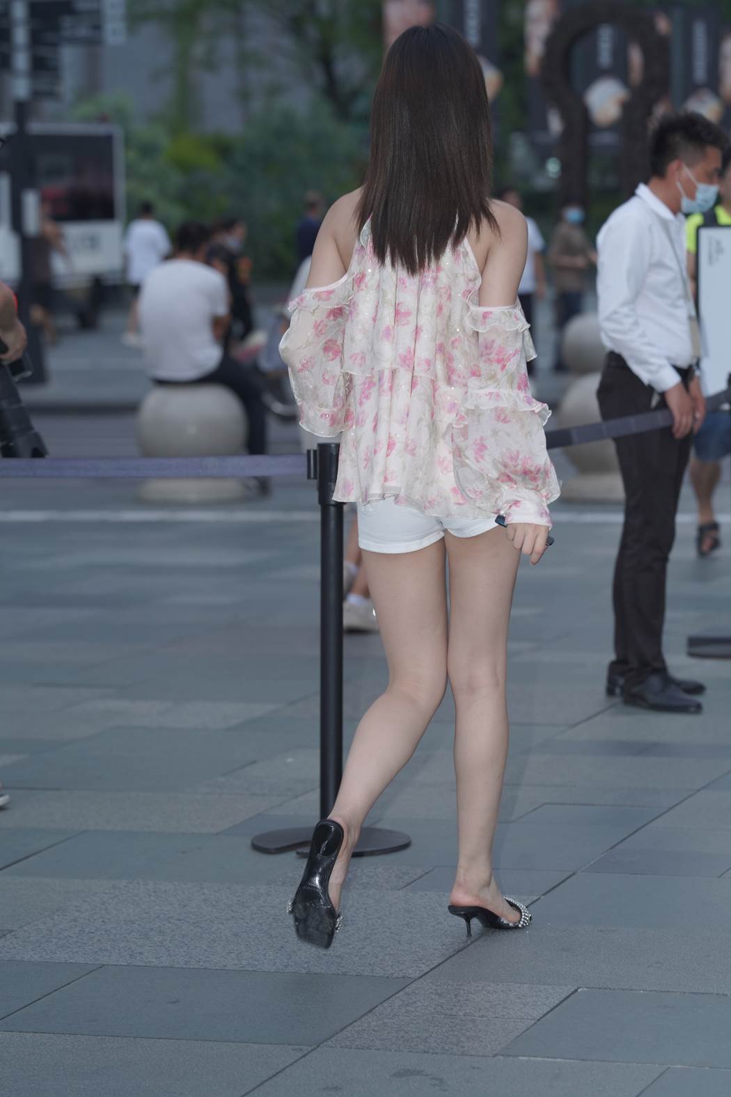 精选街拍作品 NO.5879 白色短裤修长美腿[143P/328MB]插图2