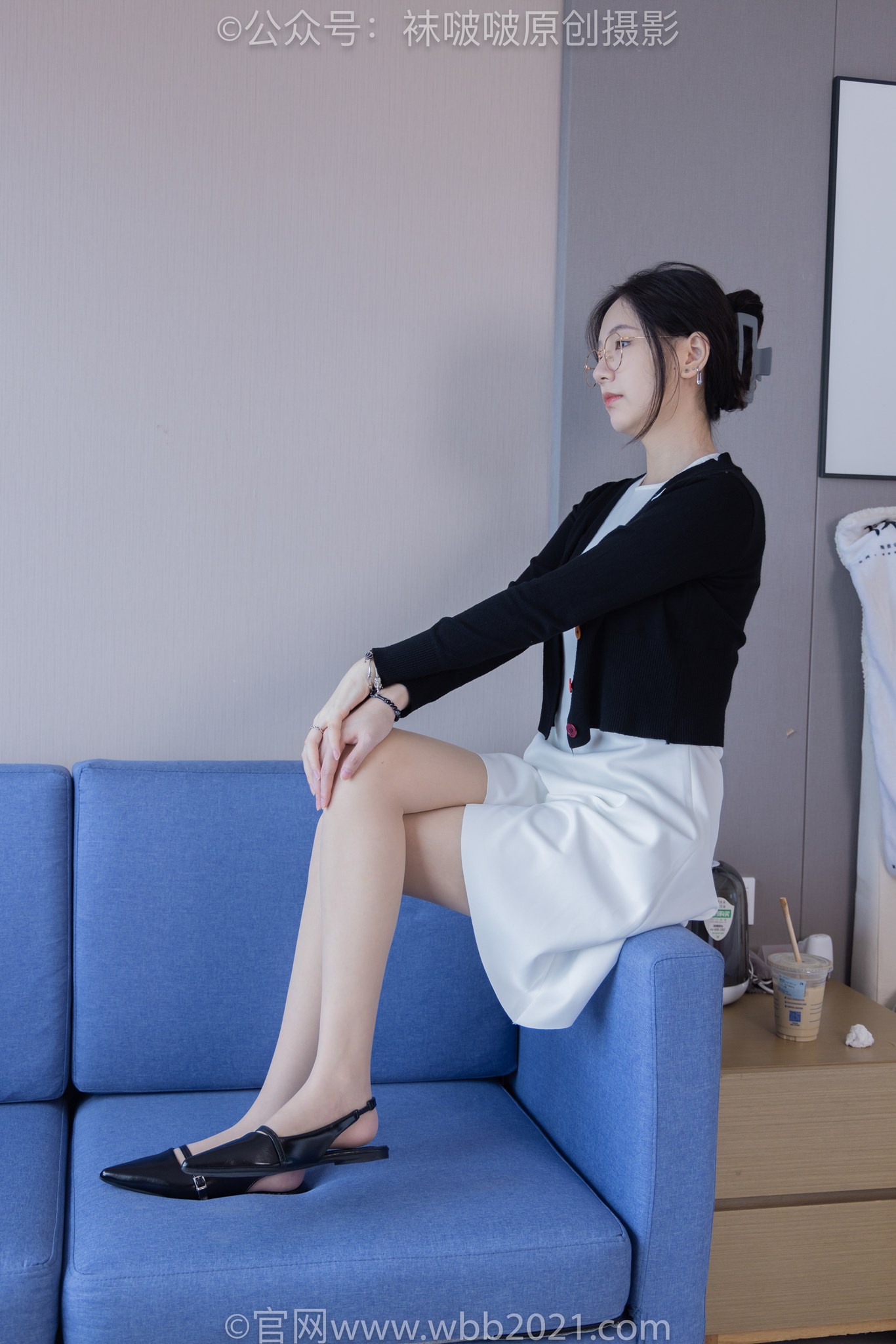 袜啵啵588期小甜豆-两双平底鞋、薄肉丝（脚尖加固款）、厚白丝、裸足花絮版[151P/1V/7.43G]插图7