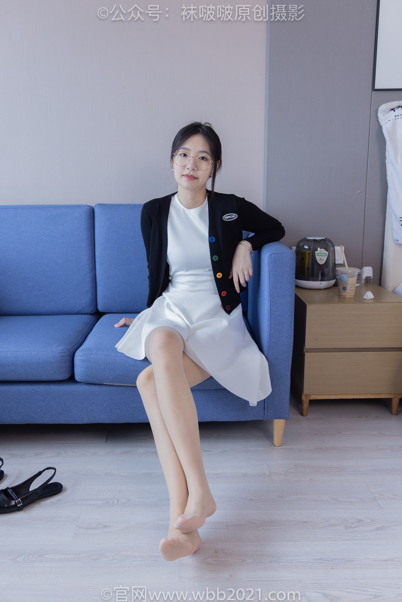 袜啵啵588期小甜豆-两双平底鞋、薄肉丝（脚尖加固款）、厚白丝、裸足花絮版[151P/1V/7.43G]插图8