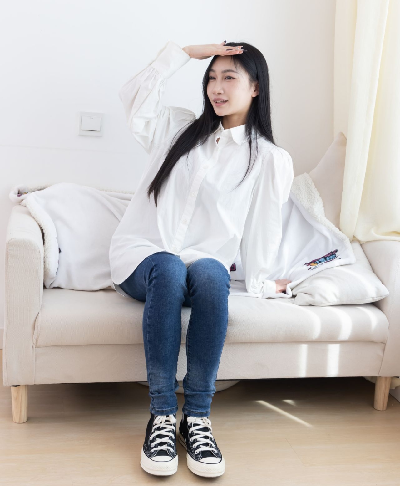 物恋2418期：小影-帆布鞋、白棉袜、短白丝、裸足(170p/1v/5.35GB)插图2