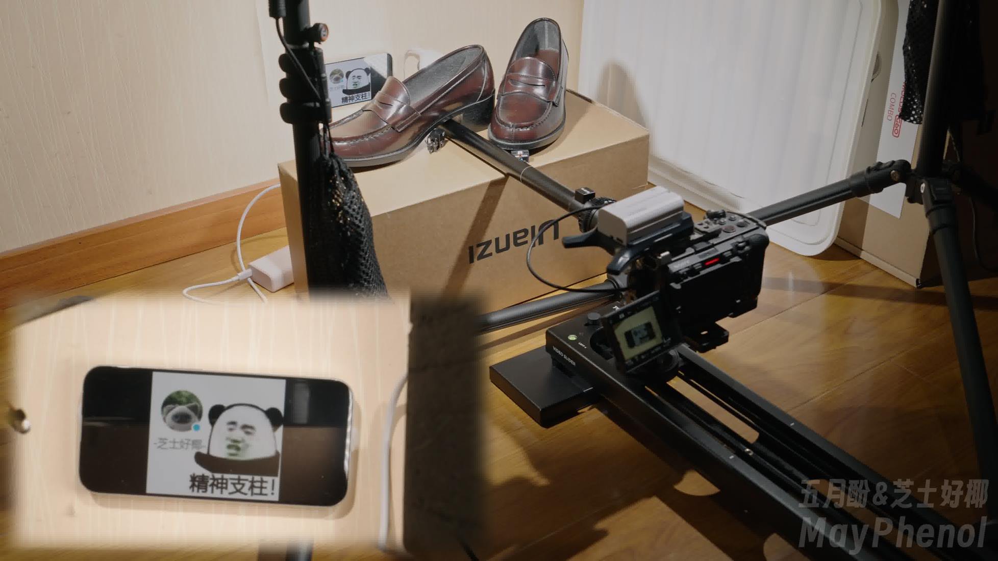 芝士好椰 – 钻进巨大娘的鞋底[1V/808MB]插图