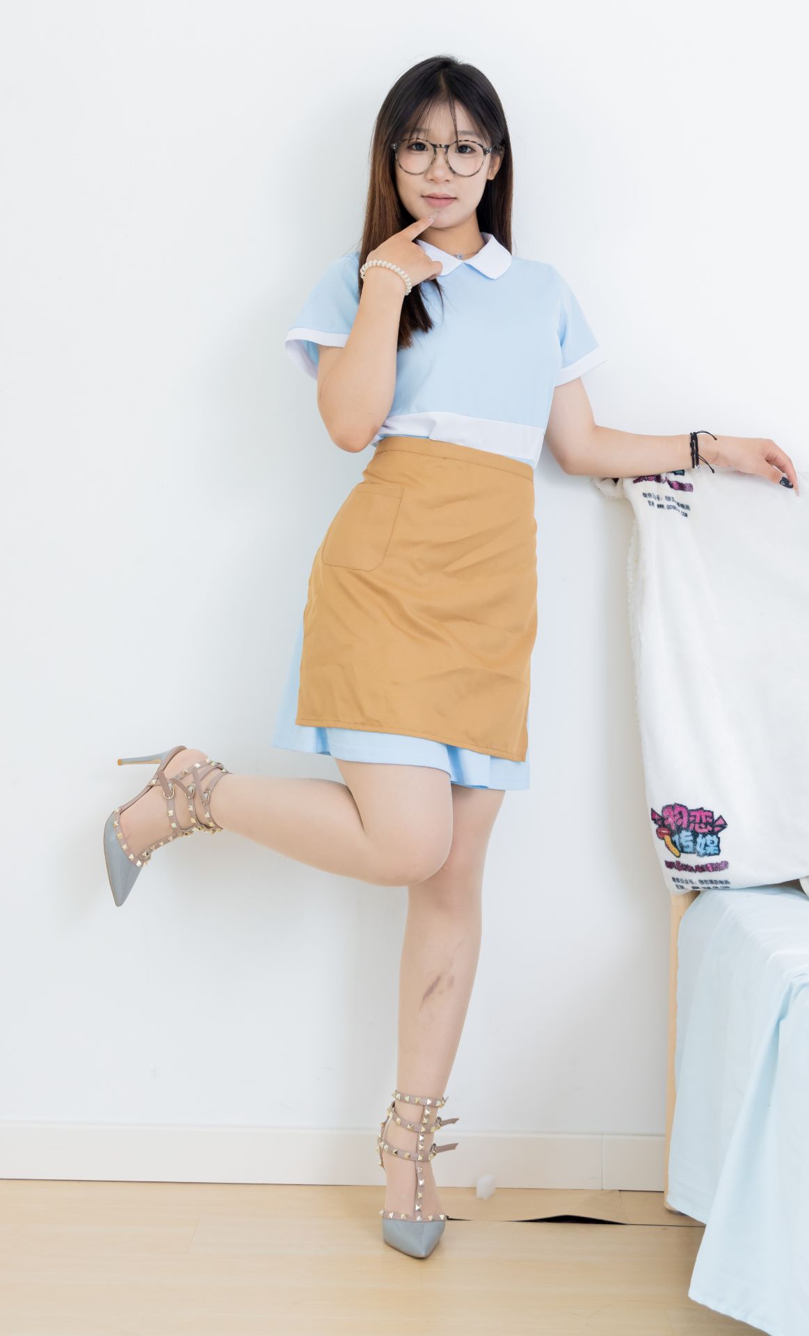 物恋2424期：小可-高跟鞋、薄肉丝（脚尖加固款）(150p+1v/3.64GB)插图4