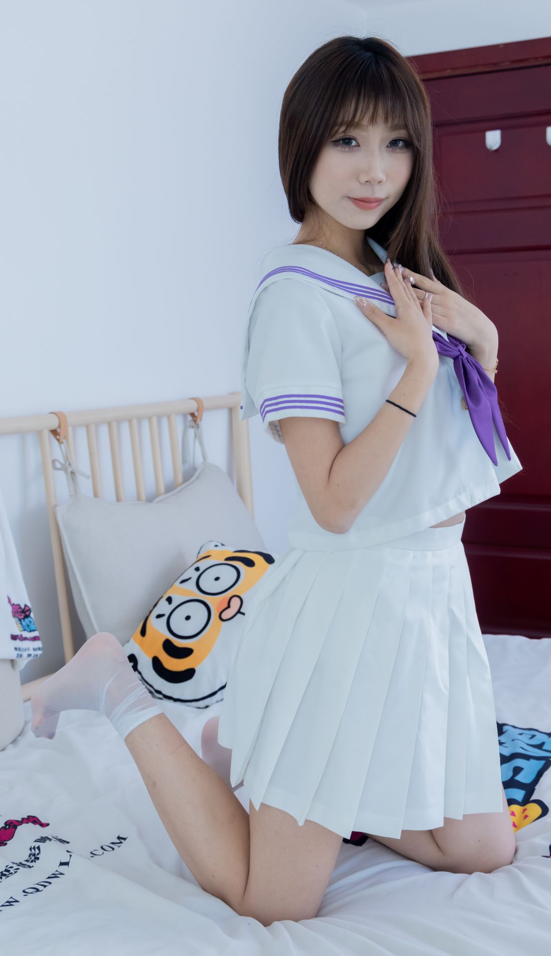 物恋2427期：泡泡-JK至服、皮鞋、短白丝[154P/1v/4.47GB]插图