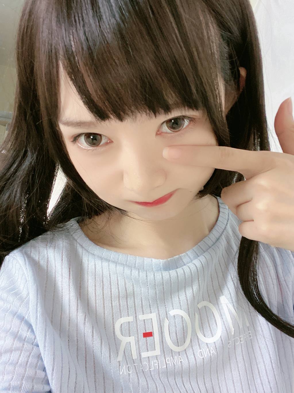 51酱 – 吉他美眉[25P/3V/134MB]插图1