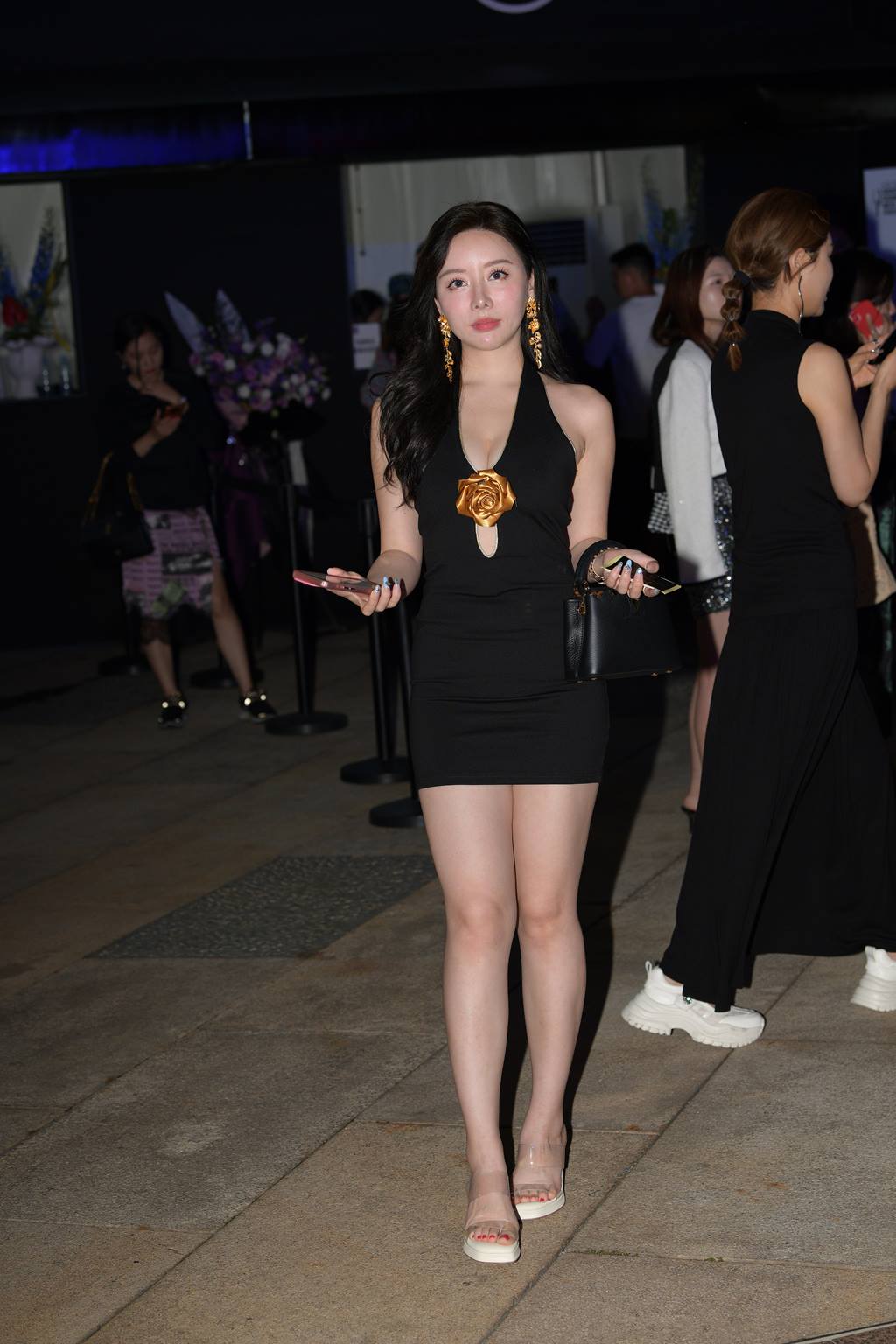 精选街拍作品 NO.5969 精致吊带黑裙[91P/276MB]插图3