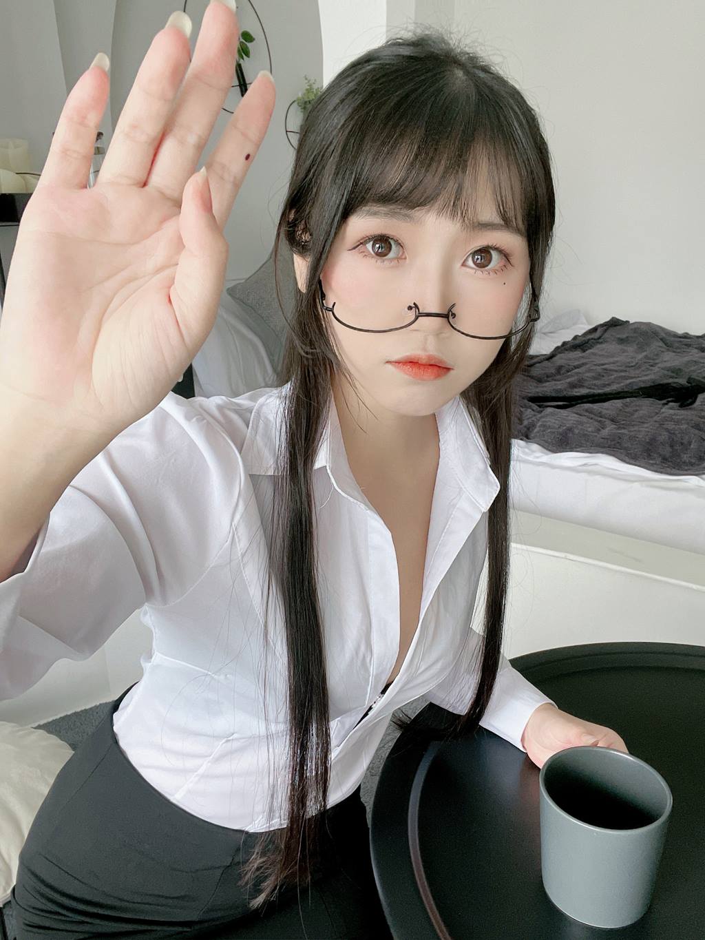 不呆猫 – 黑丝包屯OL[24P/76MB]插图2