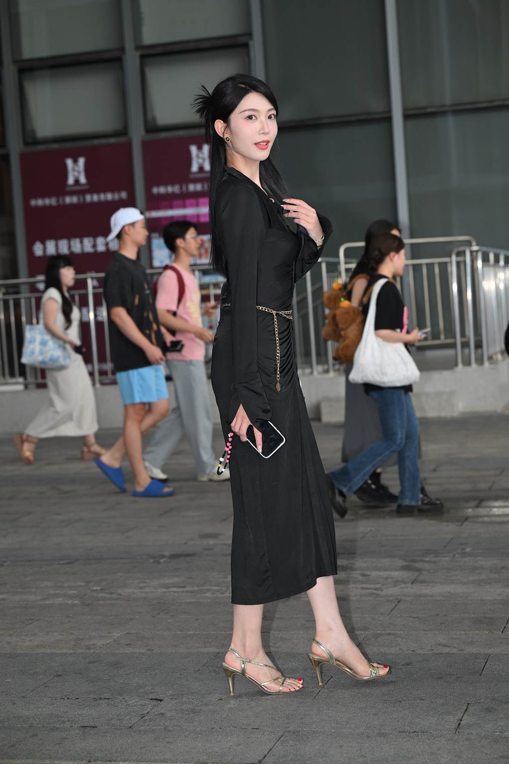 精选街拍作品 NO.6040 黑色针织长裙[100P/256MB]插图3