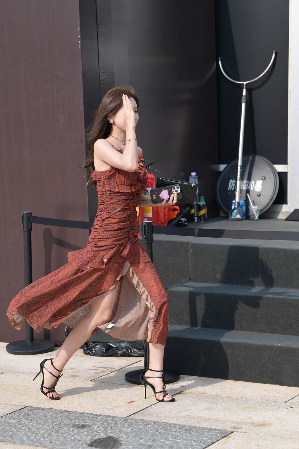 精选街拍作品 NO.5928 迷人气质女神[53P/136MB]插图