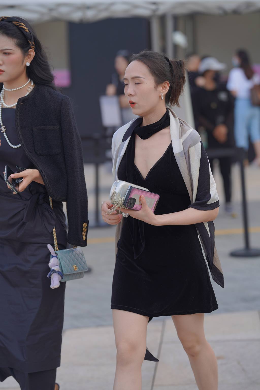 精选街拍作品 NO.5942 迷人黑色吊带[210P/530MB]插图